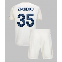Otroški Nogometni dresi Nottingham Forest Oleksandr Zinchenko #35 Gostujoči 2025-26 Kratek Rokav (+ Kratke hlače)
